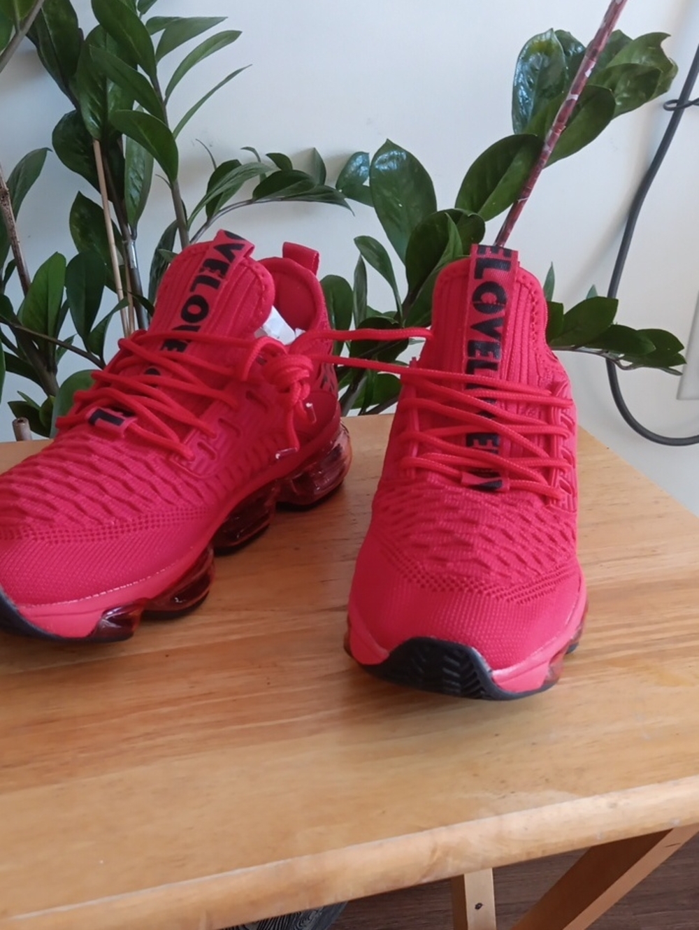 Women's Athletic Shoes 6 men 8.5 Women- Bold Red